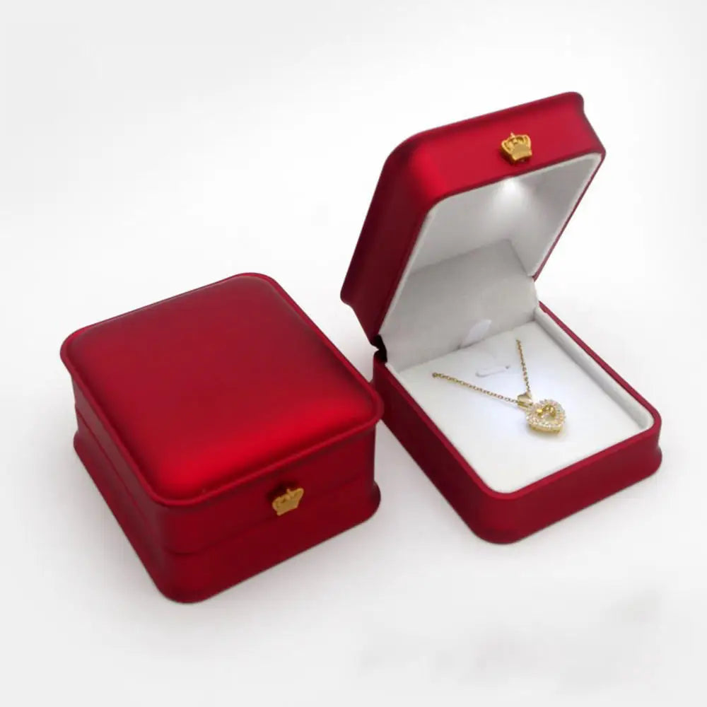 1  LED Jewelry / Ring Box Luxury Velvet . A Presentation That Shines Bright